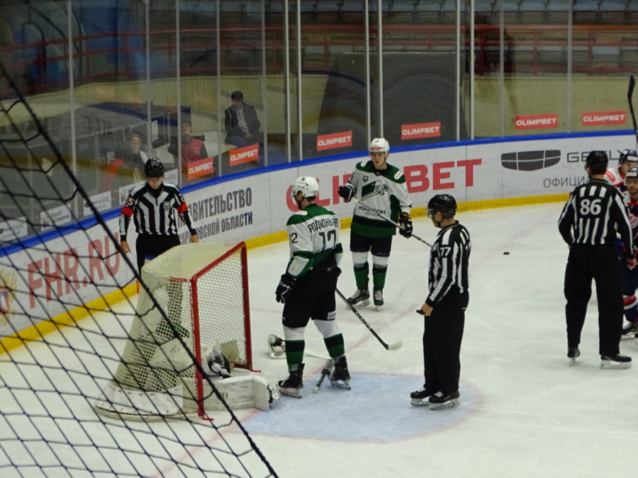 «Кристалл» выиграл четвертый матч подряд