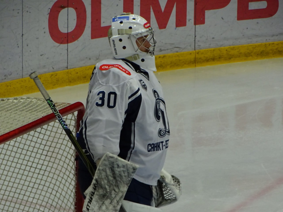 Саратовский «Кристалл» победил лидера ВХЛ