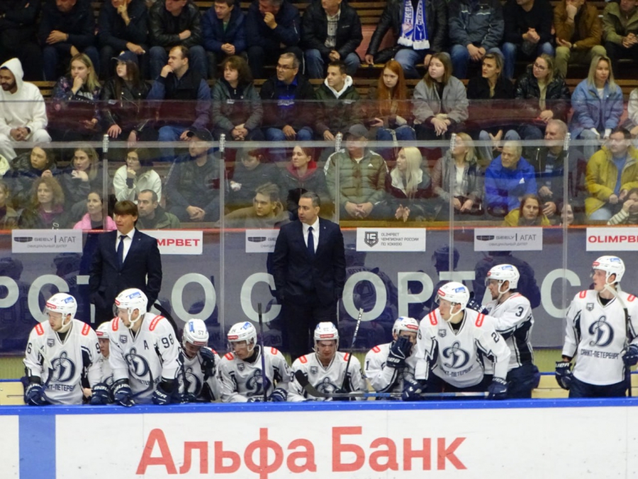 Саратовский «Кристалл» победил лидера ВХЛ