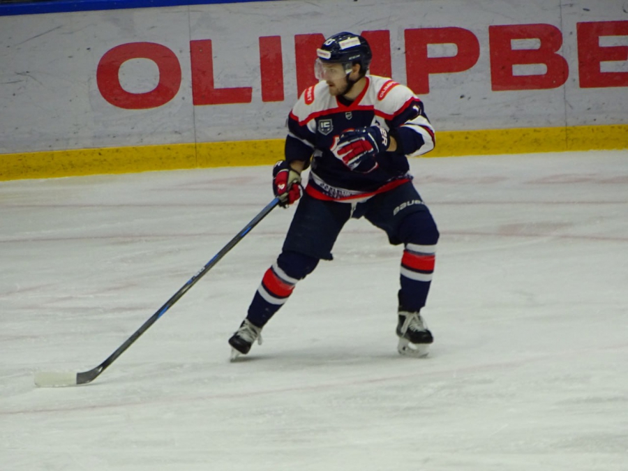 У «Кристалла» победная серия оборвалась на матче с питерской командой