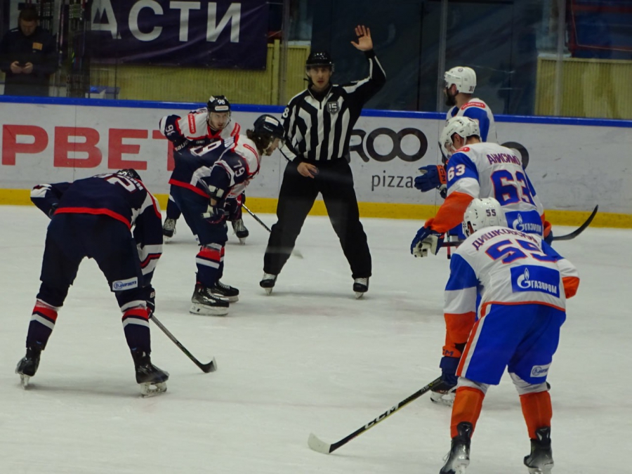 У «Кристалла» победная серия оборвалась на матче с питерской командой