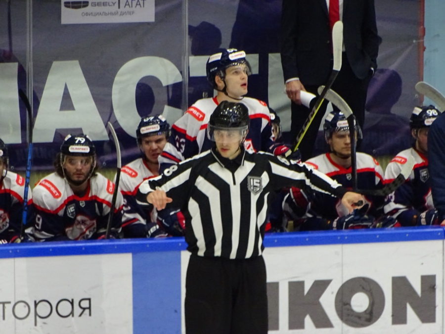 У «Кристалла» победная серия оборвалась на матче с питерской командой