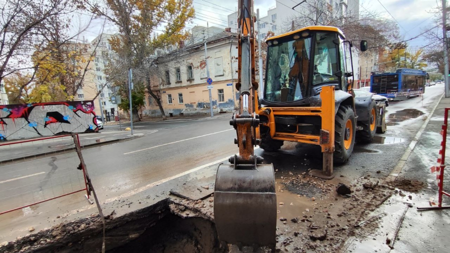Сурков заявил об увеличении числа аварийных бригад водоканала в 2,5 раза