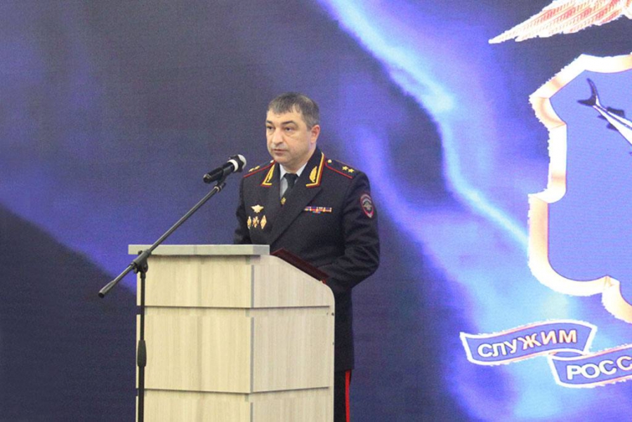 В Саратовской области детей наградили за рисунки родителей-полицейских