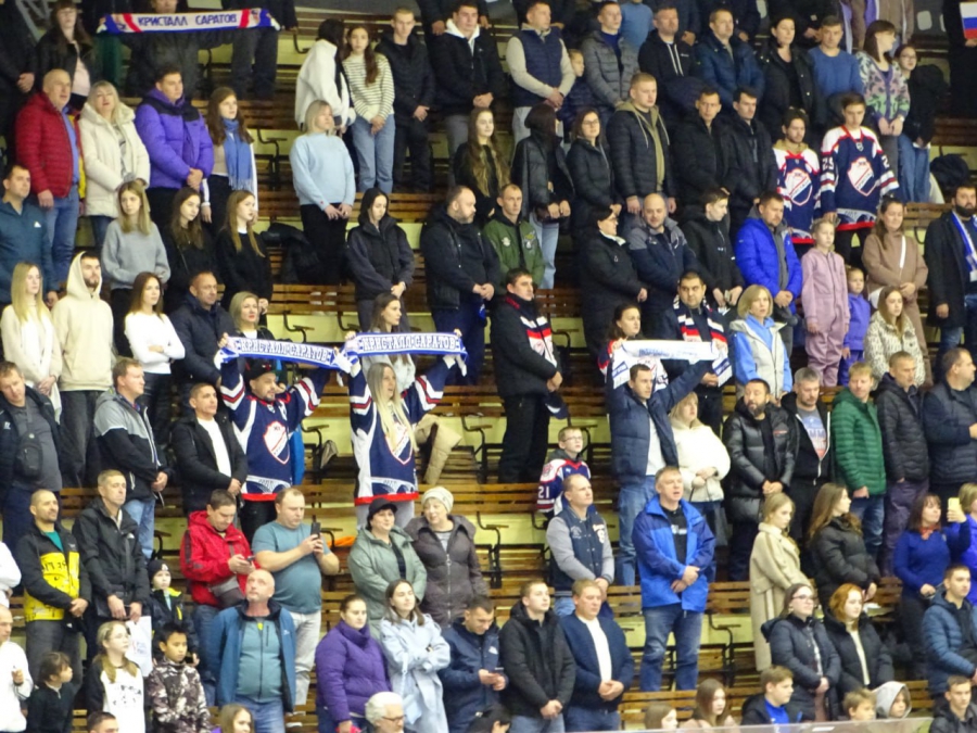 «Кристалл» добыл волевую победу над воронежским «Бураном»