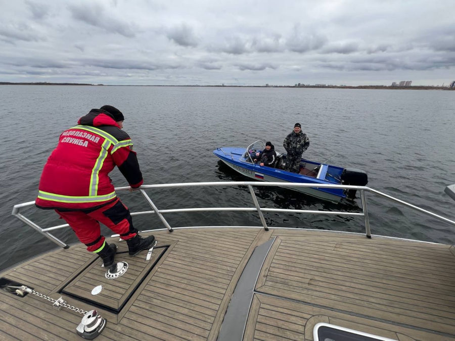 В Энгельсе мужчина упал с лодки и утонул в реке