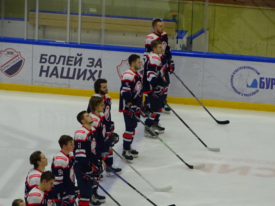 «Кристалл» в матче с «Ростовом» дважды убирал вратаря, но проиграл