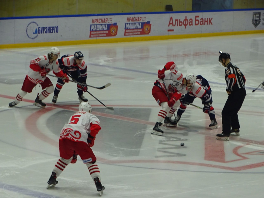 «Кристалл» в матче с «Ростовом» дважды убирал вратаря, но проиграл