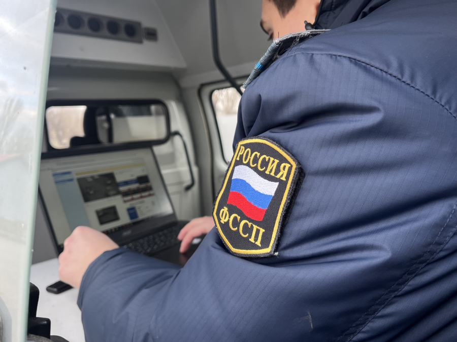 В Саратове трое водителей на месте оплатили долги на полмиллиона рублей