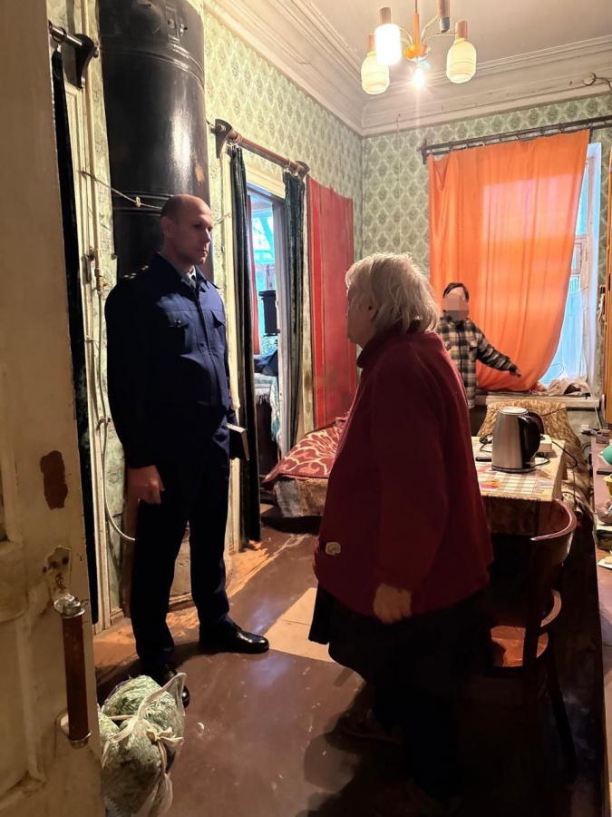 Прокуратура посетила бывшую узницу концлагеря в аварийном доме на Лермонтова