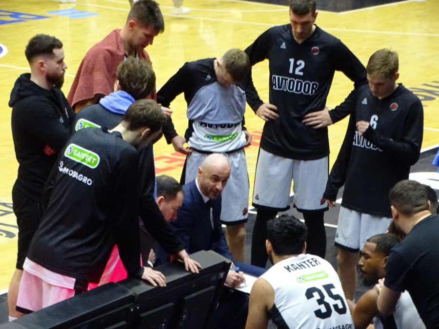 Саратовский «Автодор» обрел гимн и обыграл «Самару»