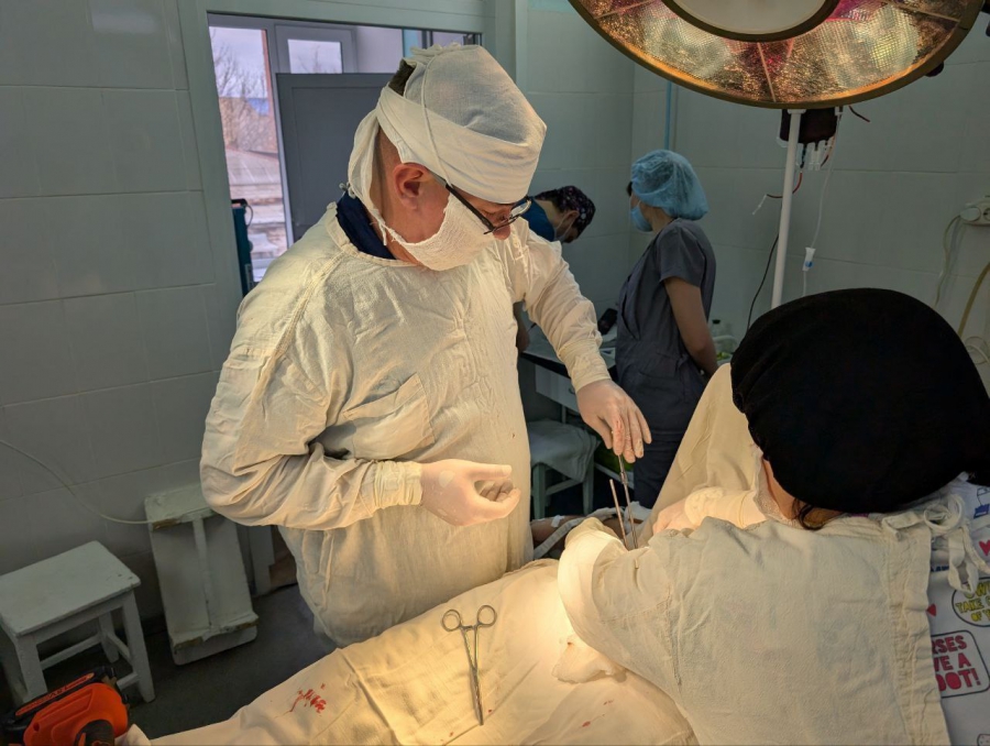 Врачи в Саратовской области спасли жителя Самары после падения с большой высоты