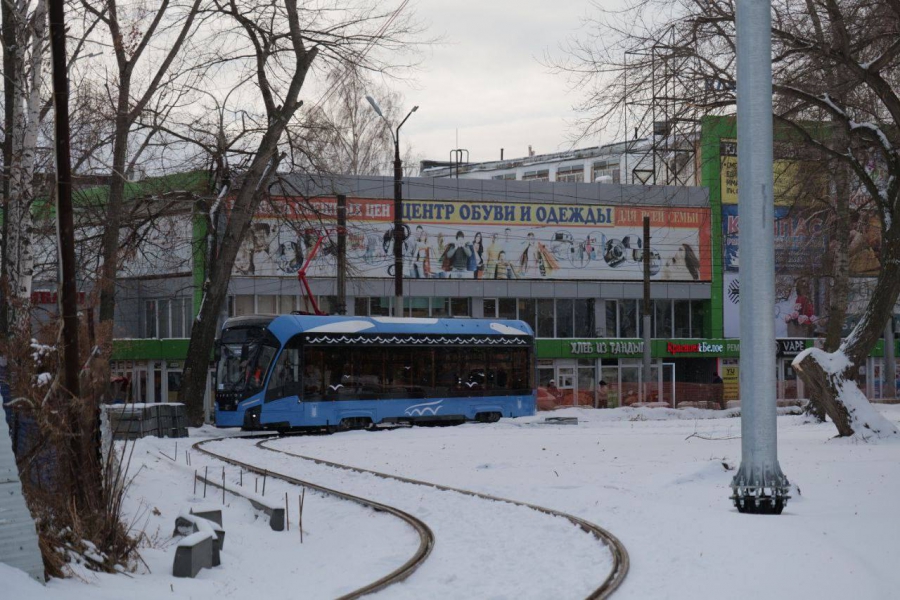 В Саратове на маршруте №9 запустили новый трамвай «Львенок»