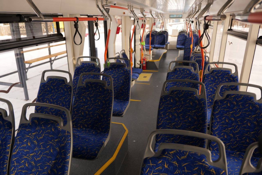 В Саратове на маршруте №9 запустили новый трамвай «Львенок»