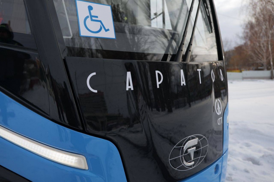 В Саратове на маршруте №9 запустили новый трамвай «Львенок»