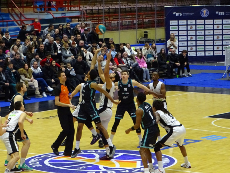 «Автодор» убедительно переиграл нижегородцев