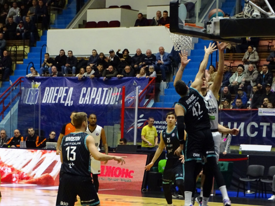 «Автодор» убедительно переиграл нижегородцев