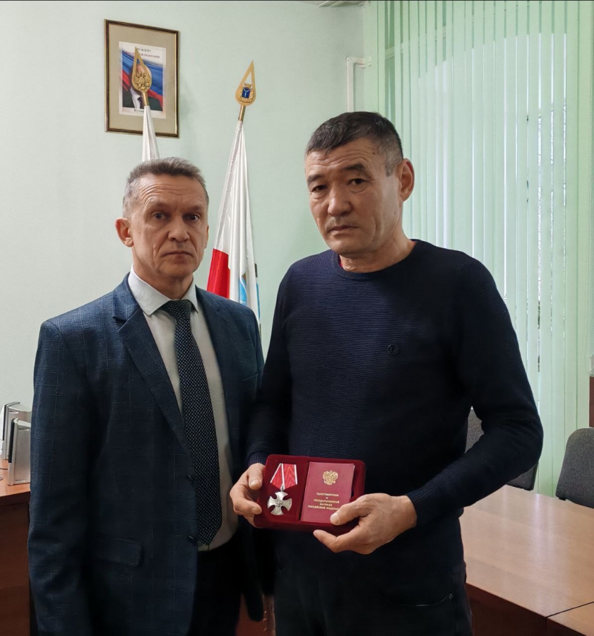 Семье погибшего Сагита Адетова вручили орден Мужества