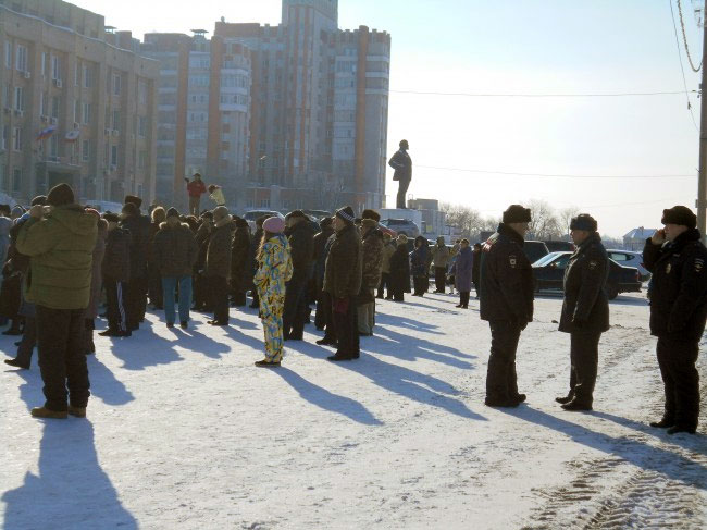 Балаковцы вышли на митинг против новых цен