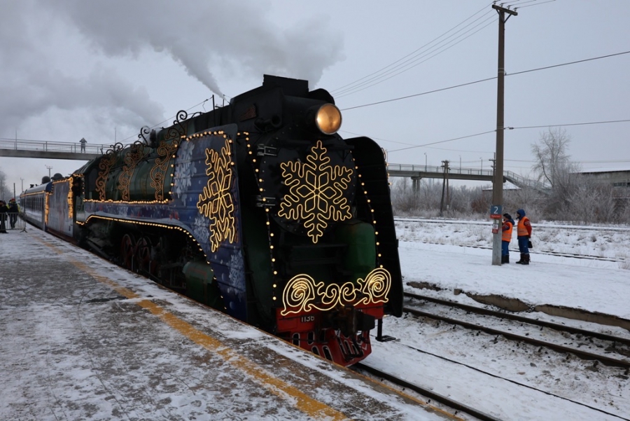 Поезд Деда Мороза прибыл в Балаково