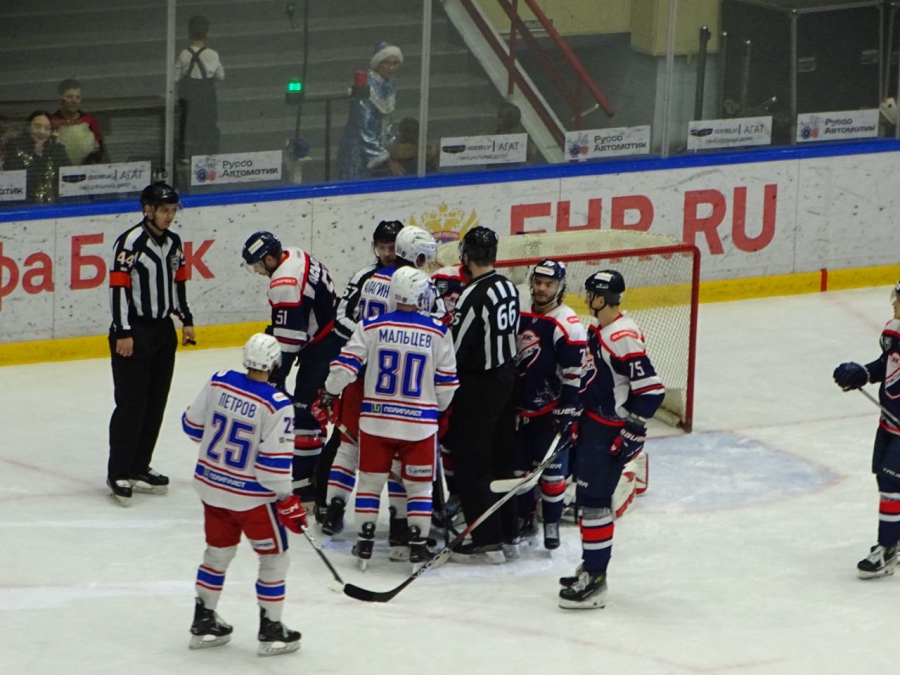 Саратовский «Кристалл» выиграл последний матч года