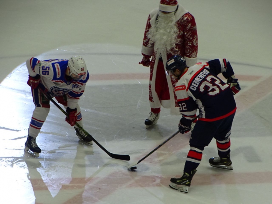 Саратовский «Кристалл» выиграл последний матч года