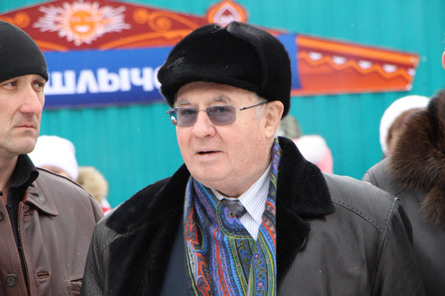 Губернатор Радаев сделал залп из пушки