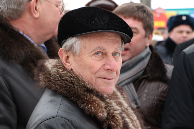 Губернатор Радаев сделал залп из пушки