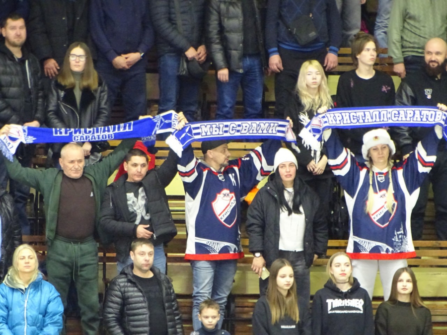 «Кристалл» уступил команде своего бывшего защитника