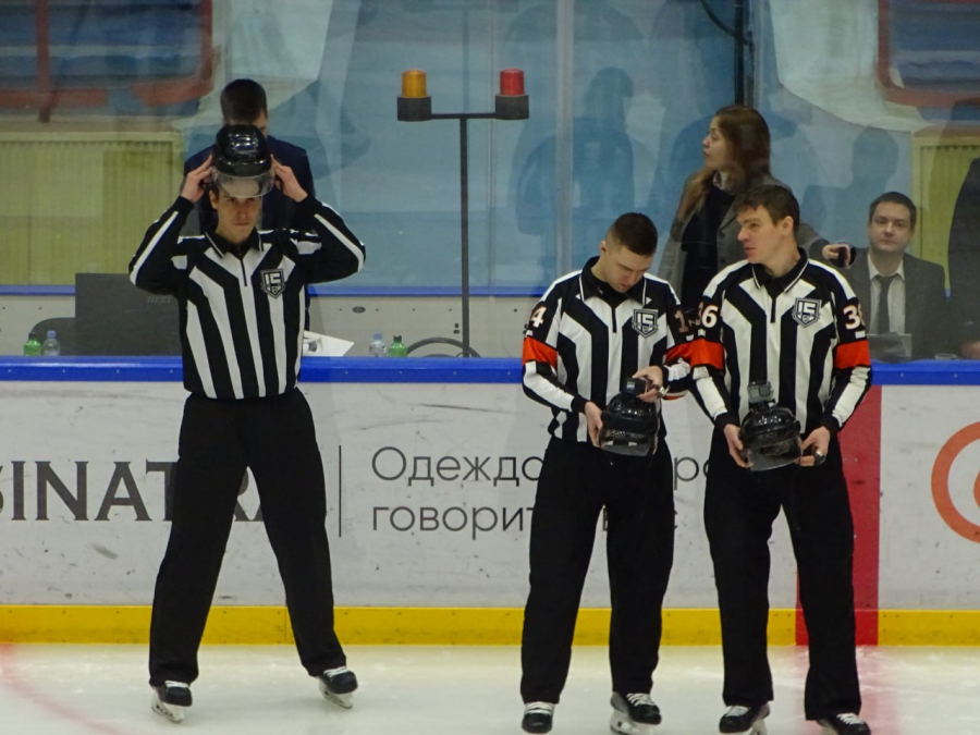 «Кристалл» уступил команде своего бывшего защитника