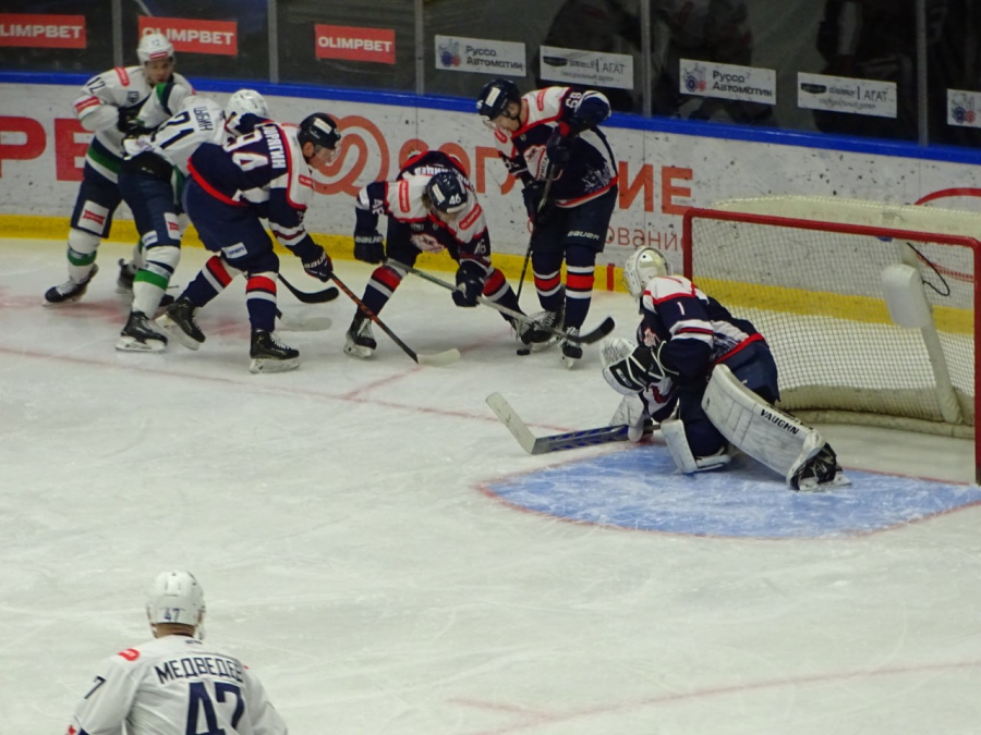 «Кристалл» уступил команде своего бывшего защитника