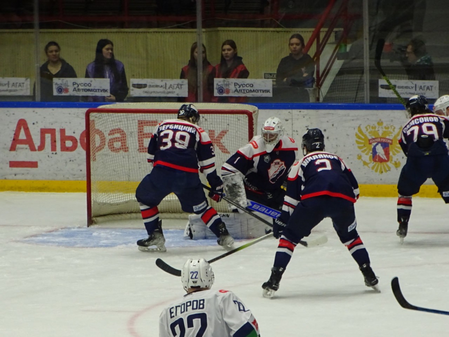 «Кристалл» уступил команде своего бывшего защитника