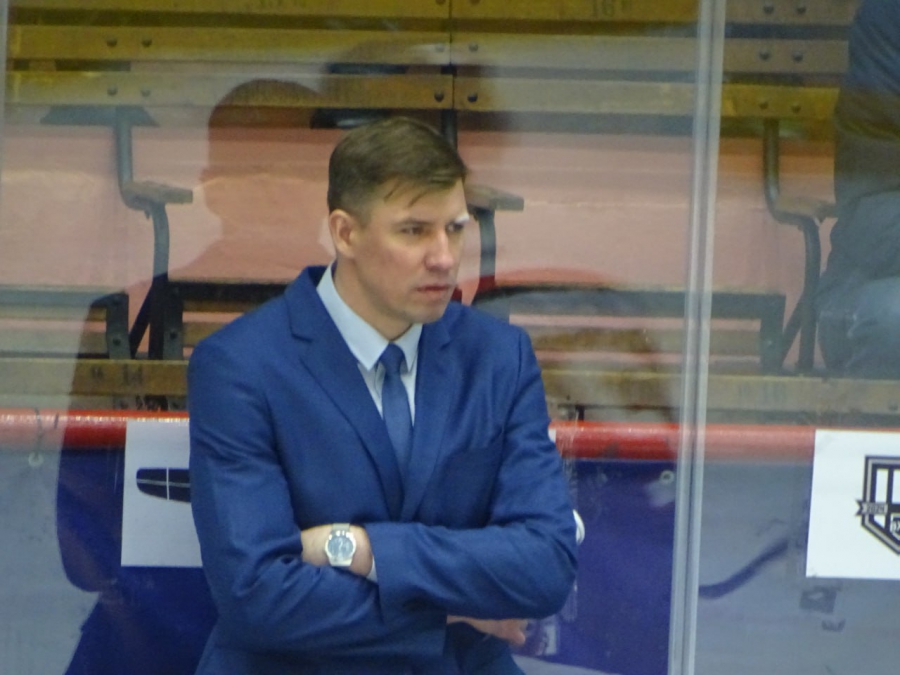 Саратовский «Кристалл» на последних секундах упустил домашнюю победу