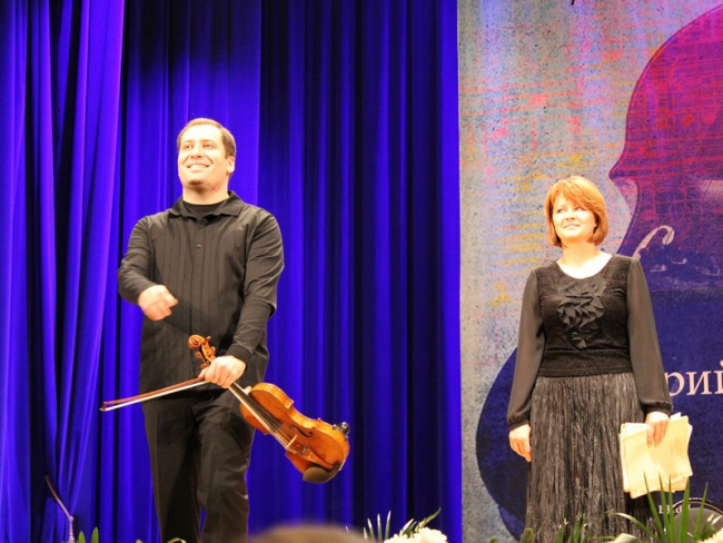 Дмитрий Коган в Саратове сыграл на скрипке французской королевы