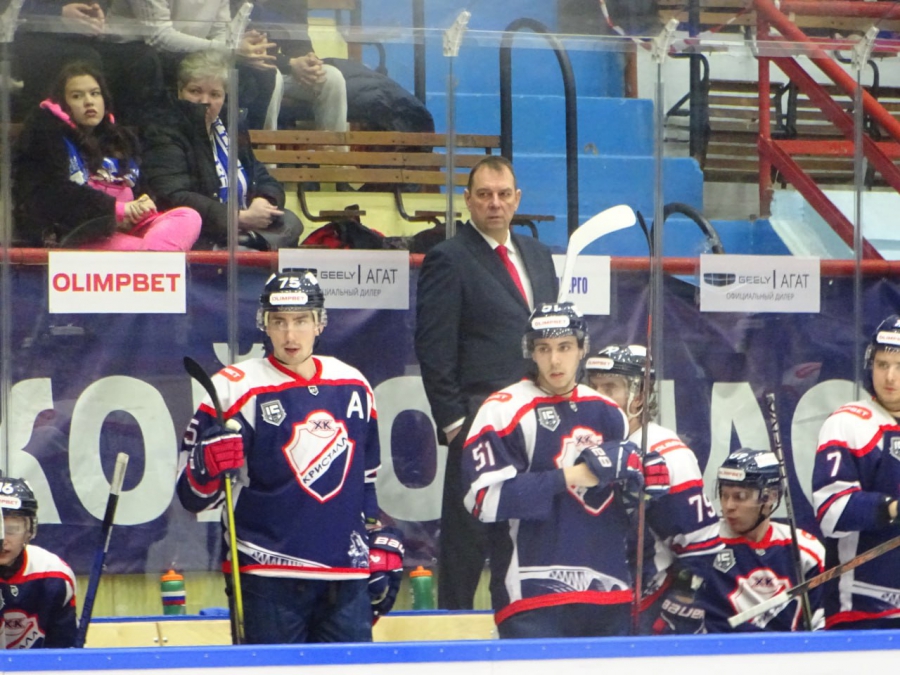 «Кристалл» не удержал победу над «Горняком-УГМК»