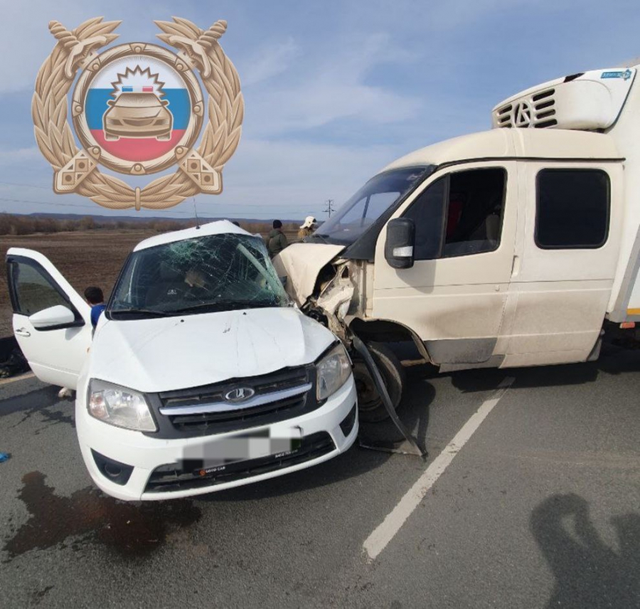 В Марксовском районе в ДТП с «ГАЗелью» и «Грантой» погиб пожилой водитель