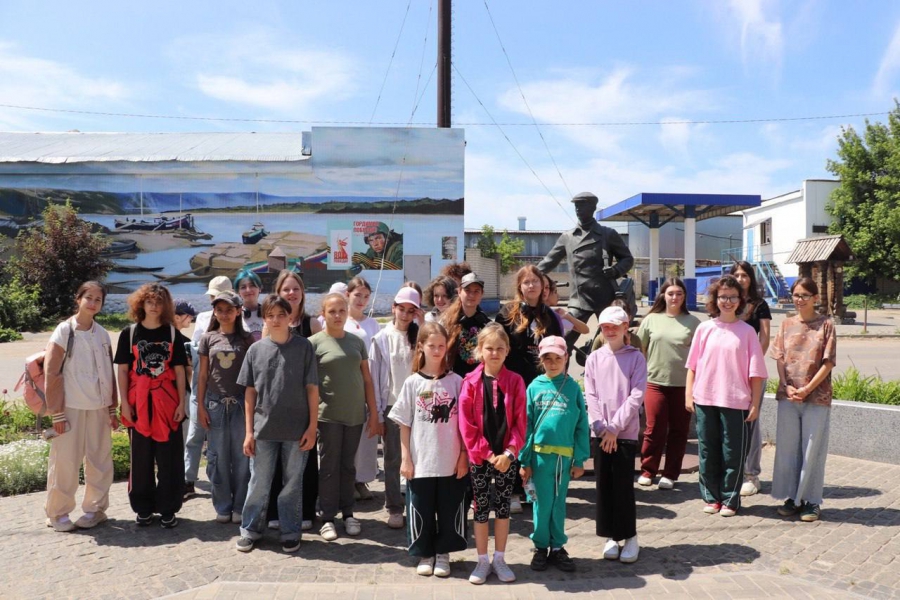 Юные художники из Саратова съездили на экскурсию в Хвалынск