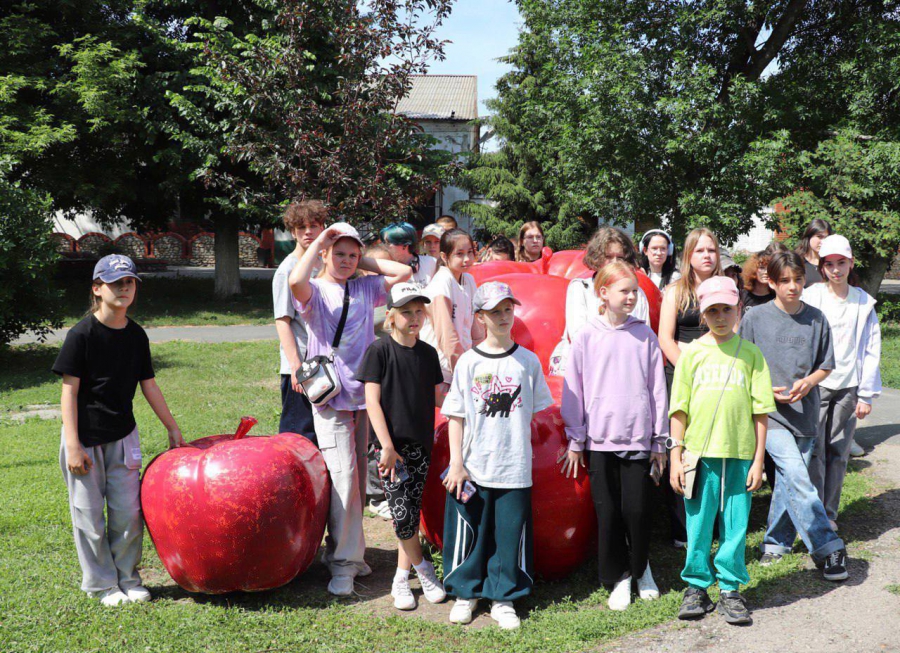 Юные художники из Саратова съездили на экскурсию в Хвалынск