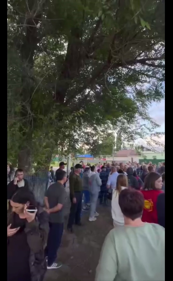 Под Марксом жители потребовали выселить цыган после гибели 15-летнего мопедиста