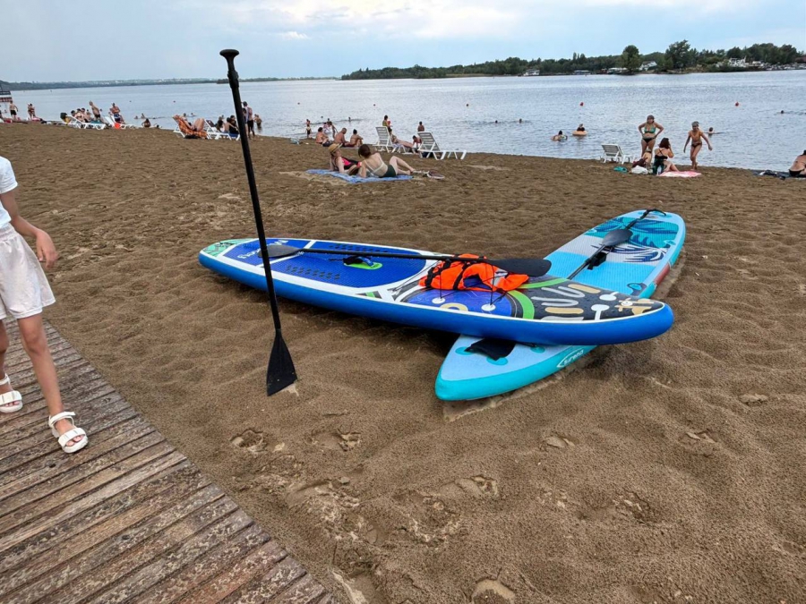 На Набережной Космонавтов нашли незаконный прокат сапбордов и электромобилей