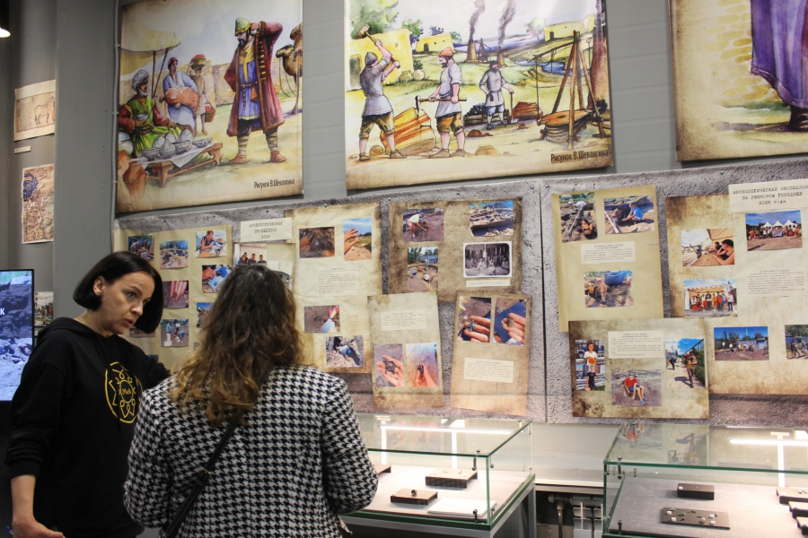 Археологи рассказали о найденном в Увеке древнем базаре времен 14 века