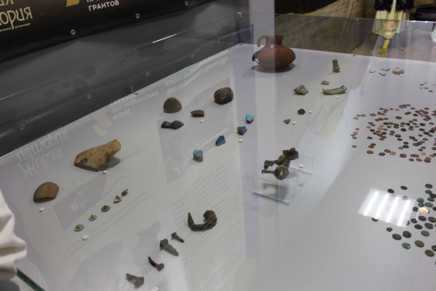 Археологи рассказали о найденном в Увеке древнем базаре времен 14 века