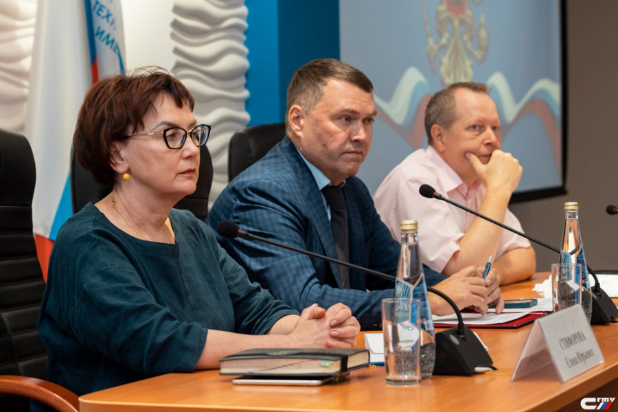 Матпомощь для студенческих семей СГТУ увеличена до 100 тысяч рублей