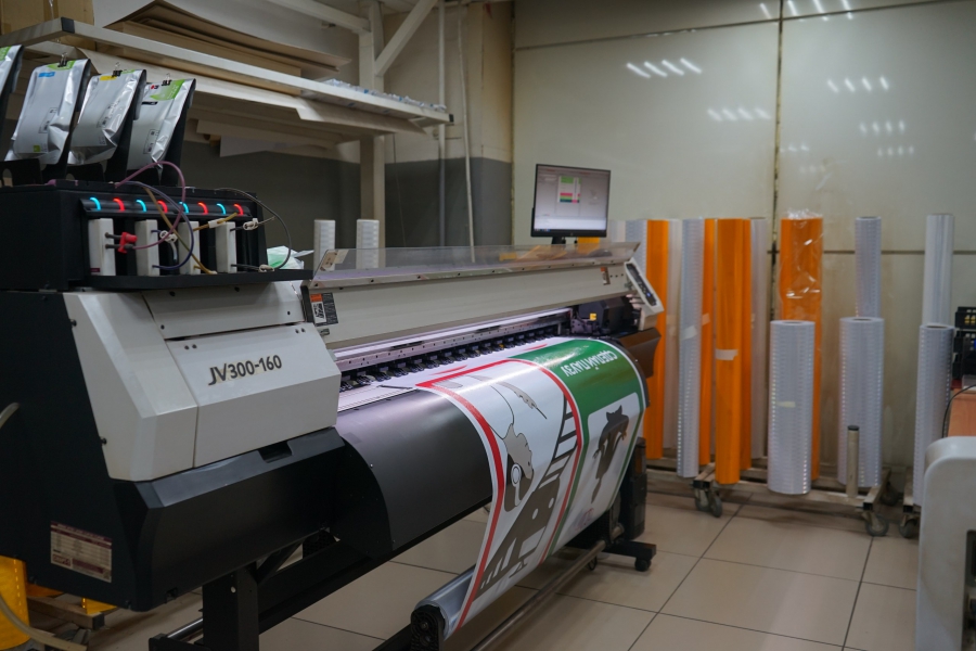 В Саратове изготовили новые дорожные знаки по макетам школьников