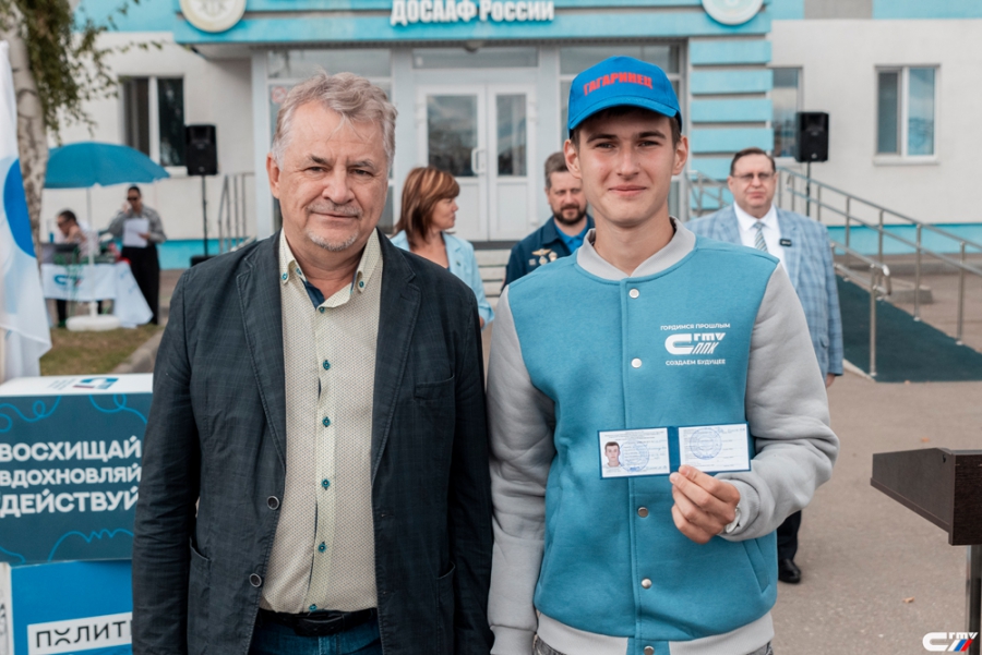 «Поехали!»: в саратовском аэроклубе прошла церемония посвящения в студенты первокурсников СГТУ