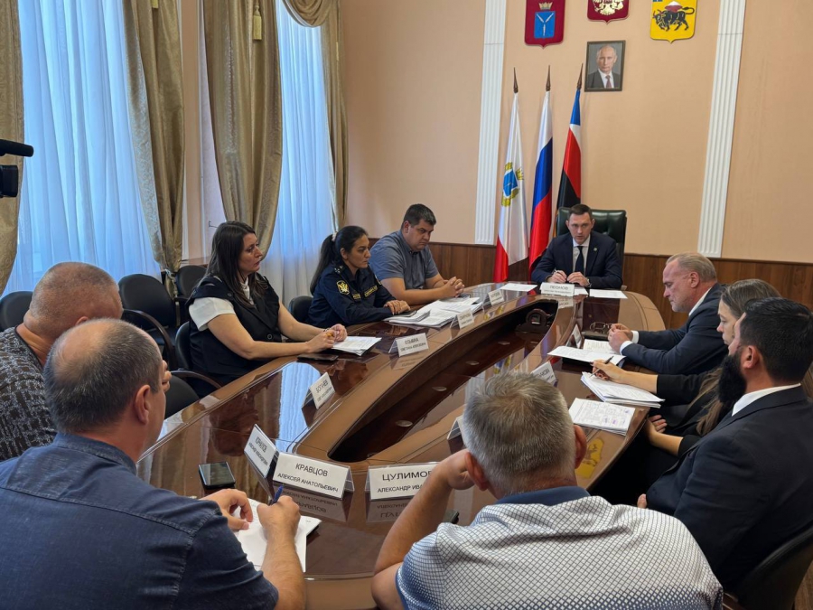 В Энгельсе главам УК пригрозили наказанием за плохое состояние мусорных площадок