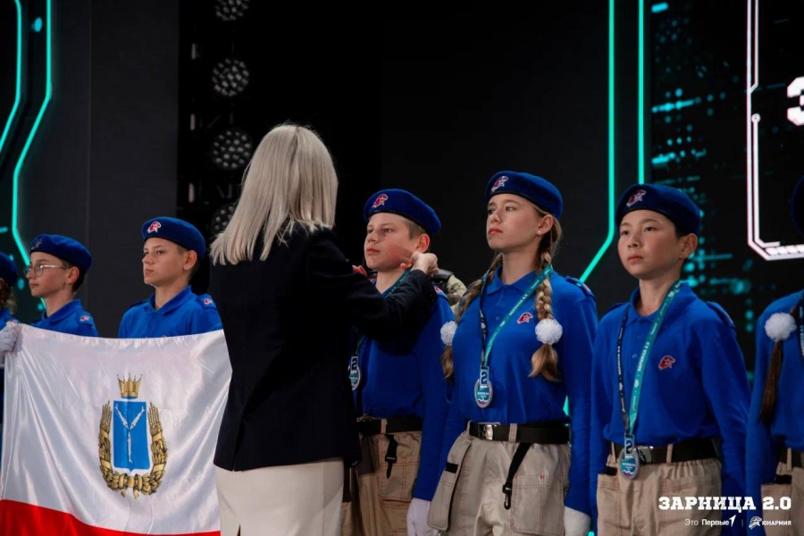 Саратовцы завоевали серебро в финале патриотической игры «Зарница 2.0»