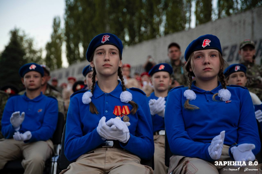 Саратовцы завоевали серебро в финале патриотической игры «Зарница 2.0»