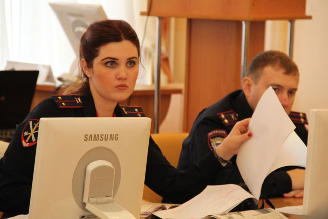 Полицейские Саратова провели с общественниками 146 акций