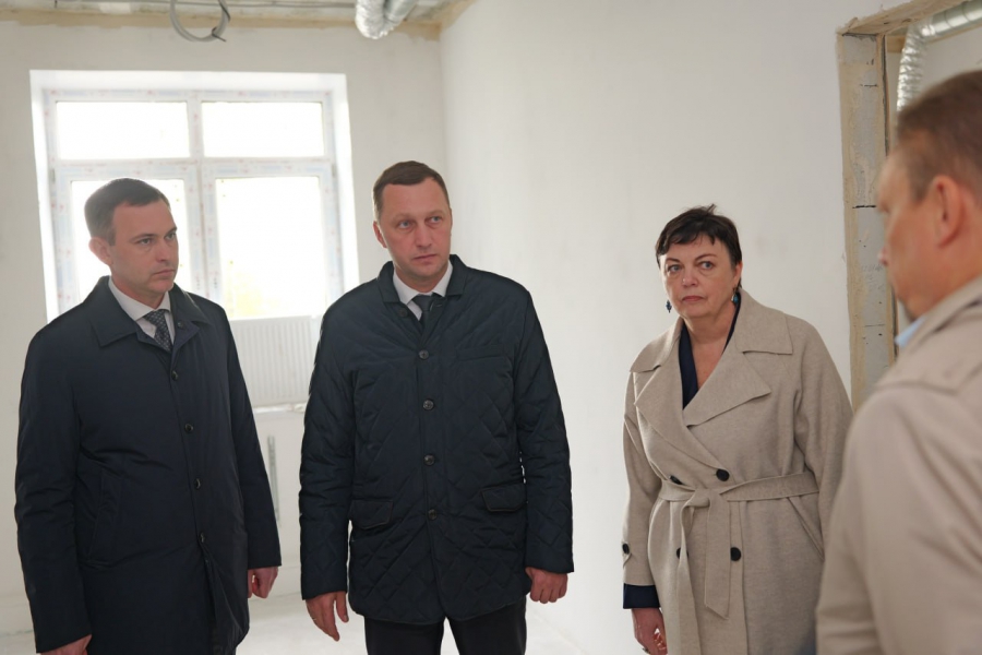 В поликлинике на Шуровой горе готовятся к установке новой мебели